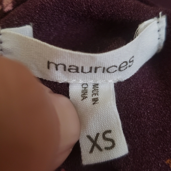 Maurices Floral Dress Short Flutter Sleeves Strappy Maroon Women's XS Mini EUC - Picture 5 of 5